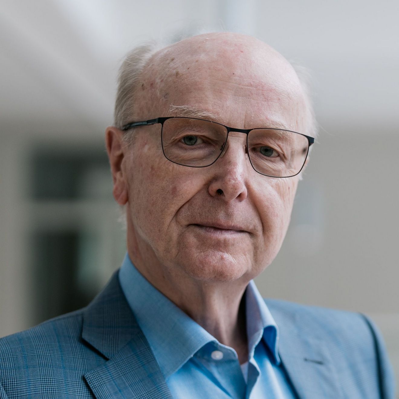 Dr. Siegfried Dais
